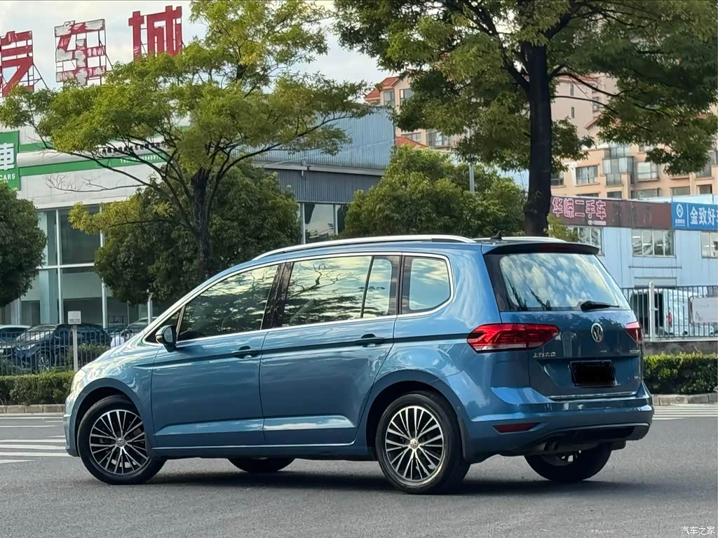 2018 Volkswagen Touran L 280TSI DSG Comfort Edition 6-seater, фото 4, лот 10894789