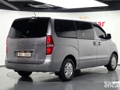 2021 Hyundai Starex Van 3-Seater, фото 2, лот 10837587