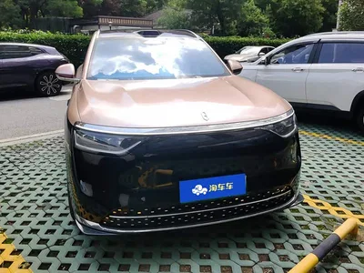 2025 AITO Wenjie AITO M8 Model Extended Range Max+ Edition 53.4kWh 6-Seater, фото 2, лот 10277514