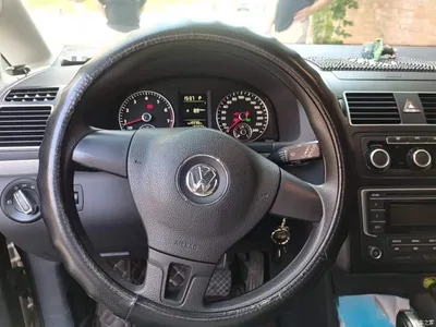 2015 Volkswagen Touran 1.4T DSG Comfort Edition 5-seater, фото 3, лот 10475270
