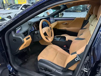 2025 Lexus ES 200 Ultimate Edition, фото 2, лот 11199137