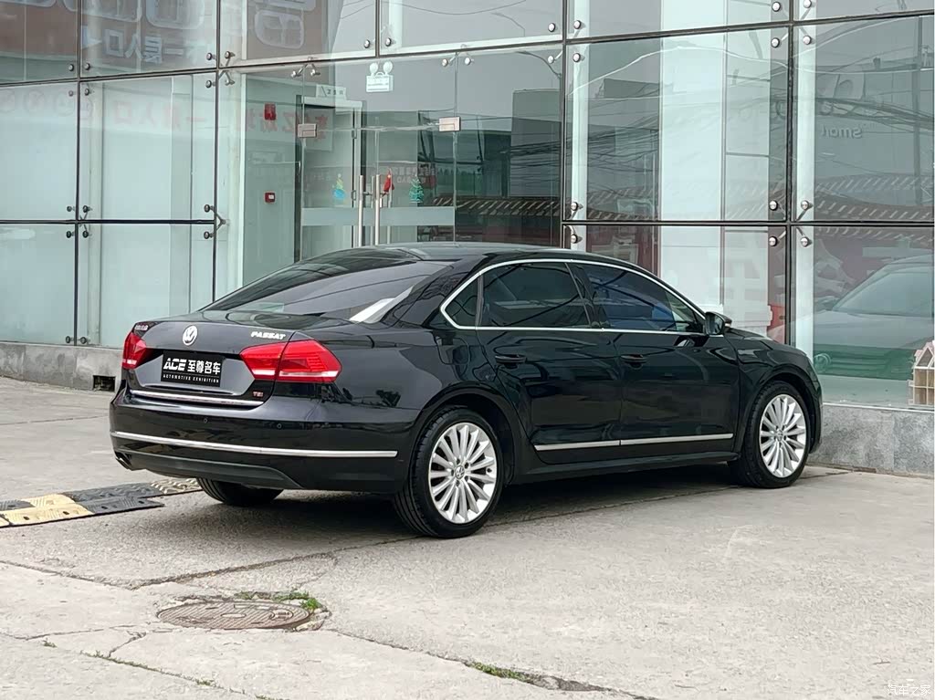 2011 Volkswagen Passat 2.0TSI DSG Ultimate, фото 4, лот 11227921