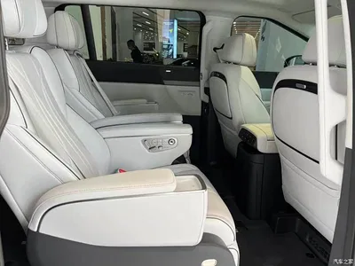 2025 XPeng X9 702 AWD High Performance Max, фото 4, лот 11181040