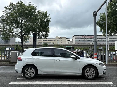 2021 Volkswagen Golf 200TSI DSG, фото 4, лот 10425771