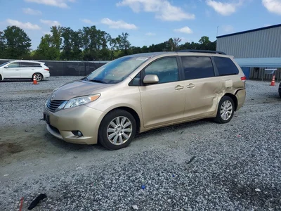 2011 TOYOTA SIENNA XLE 7-PASSENGER, фото 1, лот 10533099