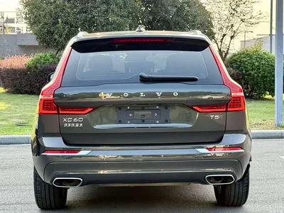 2021 Volvo XC60 T5 AWD Momentum, фото 4, лот 11248153