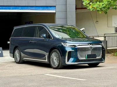 2025 Voyah Auto Voyah Dreamer PHEV AWD Excellent Kunpeng Edition, фото 3, лот 10804377