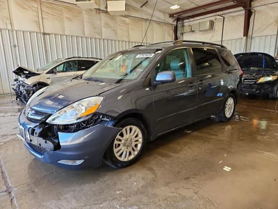 2009 TOYOTA SIENNA XLE, фото 1, лот 10559110