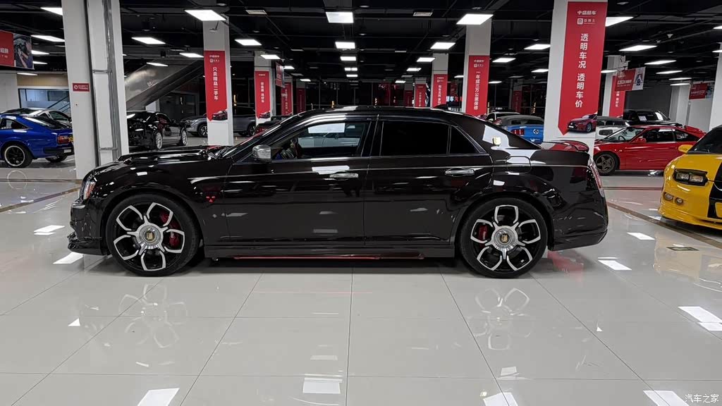 2013 Chrysler 300C (Import) 3.6L Premium Edition, фото 2, лот 10771912