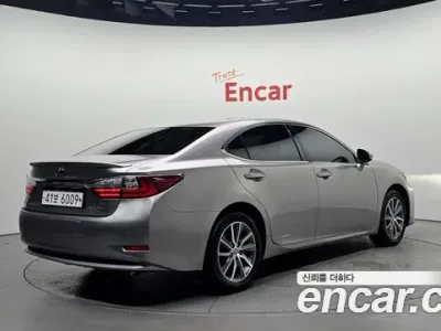 2018 Lexus ES 300h Executive, фото 2, лот 10033106