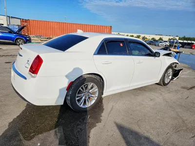 2017 CHRYSLER 300 LIMITED, фото 3, лот 10865166