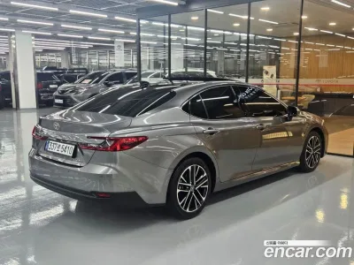 2025 Toyota Camry 2.5 XLE Premium Hybrid, фото 2, лот 10184607