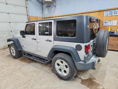 2010 JEEP WRANGLER UNLIMITED SAHARA, фото 2, лот 10896405