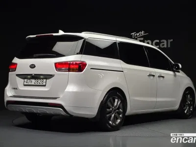 2015 Kia Canival 9-seater Prestige, фото 2, лот 10514724