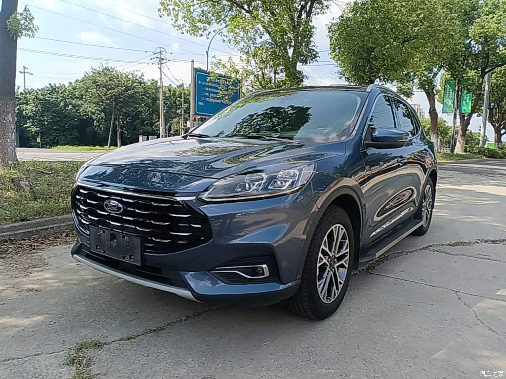 2020 Ford Escape EcoBoost 245 2WD Premium Edition, фото 2, лот 10300359