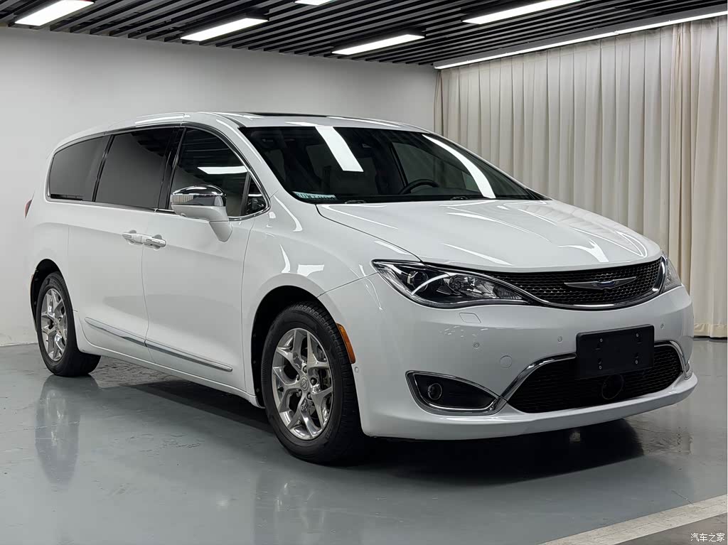 2017 Chrysler Grand Voyager (Import) 3.6L Premium Edition, фото 3, лот 10434624