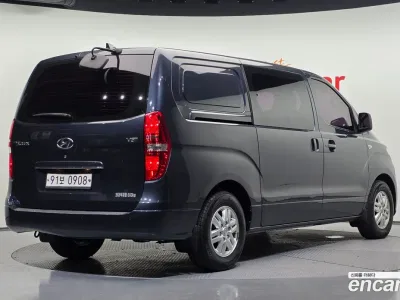 2018 Hyundai Starex Van 5-Seater, фото 2, лот 10183048