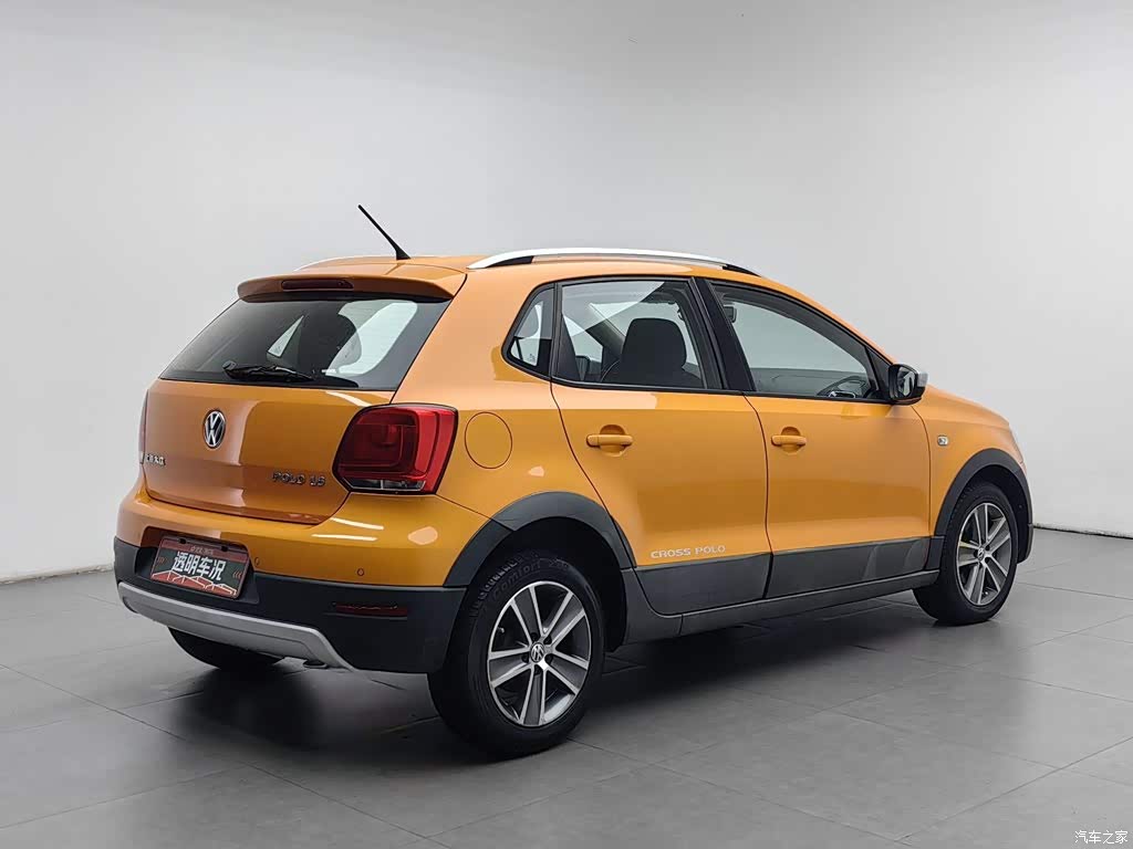 2012 Volkswagen Polo 1.6L Cross Polo AT, фото 2, лот 11212005