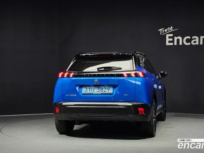 2023 Peugeot 2008 EV GT, фото 4, лот 10117636