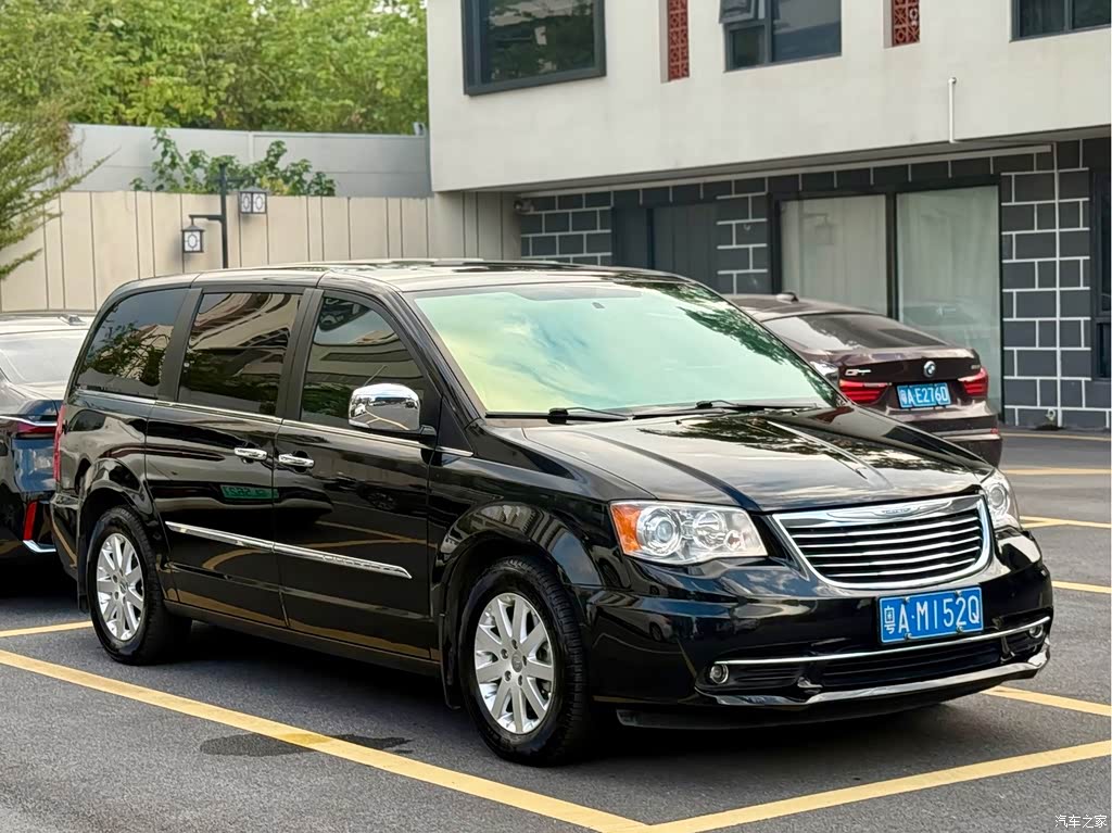 2013 Chrysler Grand Voyager (Import) 3.6L Luxury Edition, фото 3, лот 11205243