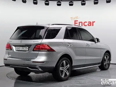 2012 Mercedes-Benz M-class ML250 BlueTEC 4MATIC, фото 1, лот 10070613