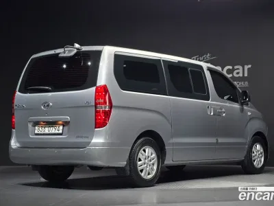 2019 Hyundai Starex Van 5-Seater, фото 2, лот 10187597