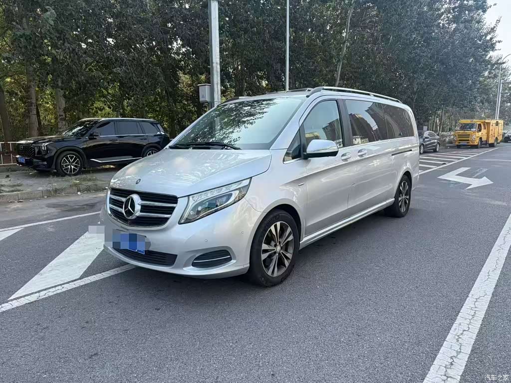 2016 Mercedes-Benz V-Class V 260 L Premium Long, фото 1, лот 11223068
