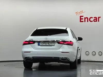 2022 Mercedes-Benz E-Class E350 4MATIC Avantgarde, фото 4, лот 10221126
