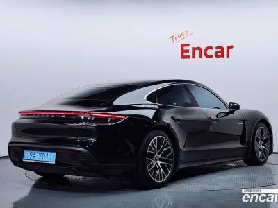 2022 Porsche Taycan Base, фото 2, лот 10527121