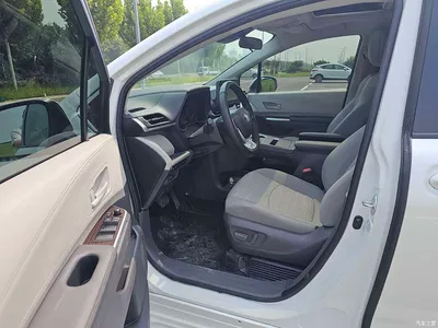 2023 Toyota Sienna 2.5L Hybrid Comfort Edition, фото 4, лот 10769326