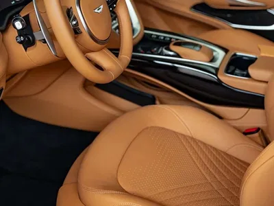 2024 Aston Martin DBX 4.0T V8, фото 3, лот 10241427