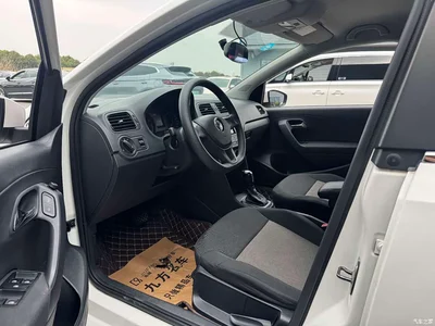 2016 Volkswagen Polo 1.4L Automatic Trend, фото 4, лот 10424655
