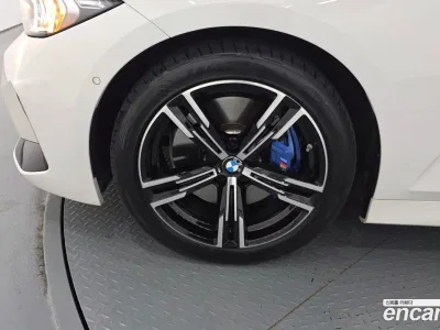 2024 BMW 3-Series 320i M Sport, фото 4, лот 10212865