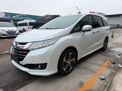 2015 Honda Odyssey Facelift 2.4L Smart Enjoyment Edition, фото 1, лот 11177965