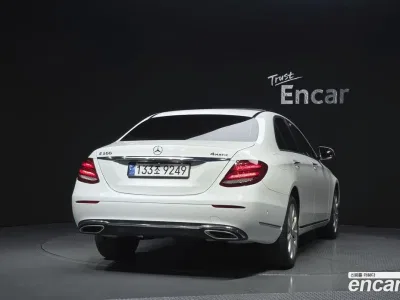2018 Mercedes-Benz E-Class E300 4MATIC Exclusive, фото 4, лот 10165089