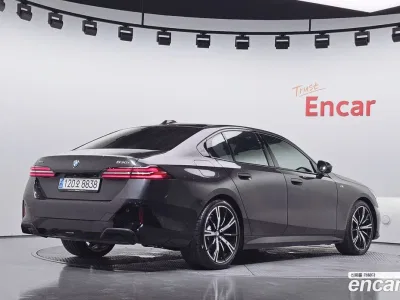 2024 BMW 5-Series 530i xDrive M Sport, фото 1, лот 10057353