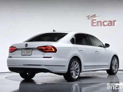 2018 Volkswagen Passat 2.0 TSI, фото 2, лот 10218718