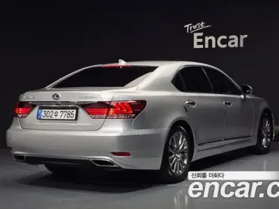 2014 Lexus LS 600hL 5-Seats Ottoman, фото 2, лот 10033428