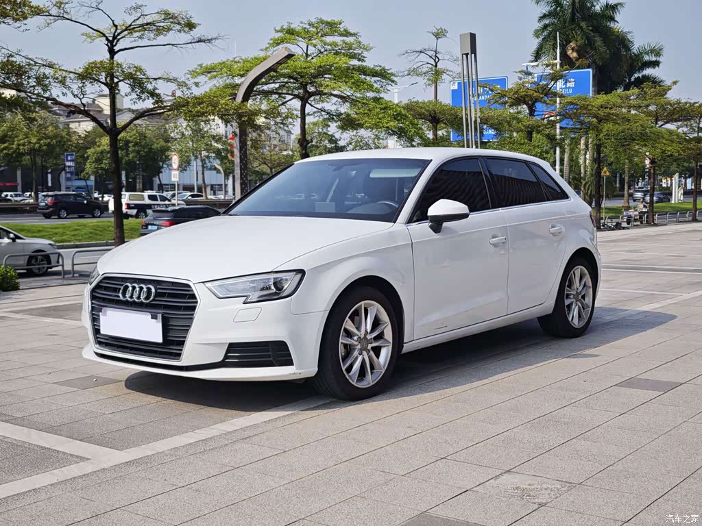 2018 Audi A3 30th Anniversary Sportback 35 TFSI Progressive, фото 1, лот 11225679
