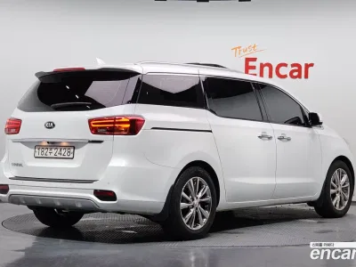 2020 Kia Canival 9-Seater Noblesse Special, фото 2, лот 10381212