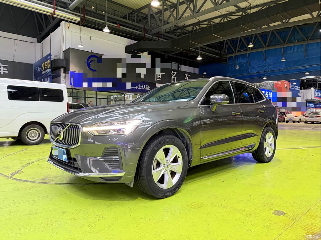 2022 Volvo XC60 B5 AWD R-Design, фото 1, лот 11201867