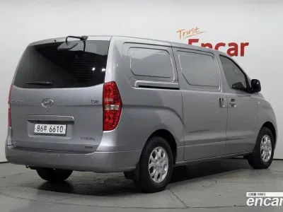 2012 Hyundai Starex 3-Seater VAN, фото 2, лот 11352023