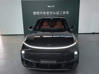2025 Li Auto Li L8 Ultra Smart Renewal Edition, фото 2, лот 10822345