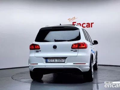 2012 Volkswagen Tiguan 2.0 TDI R-Line, фото 4, лот 10114831