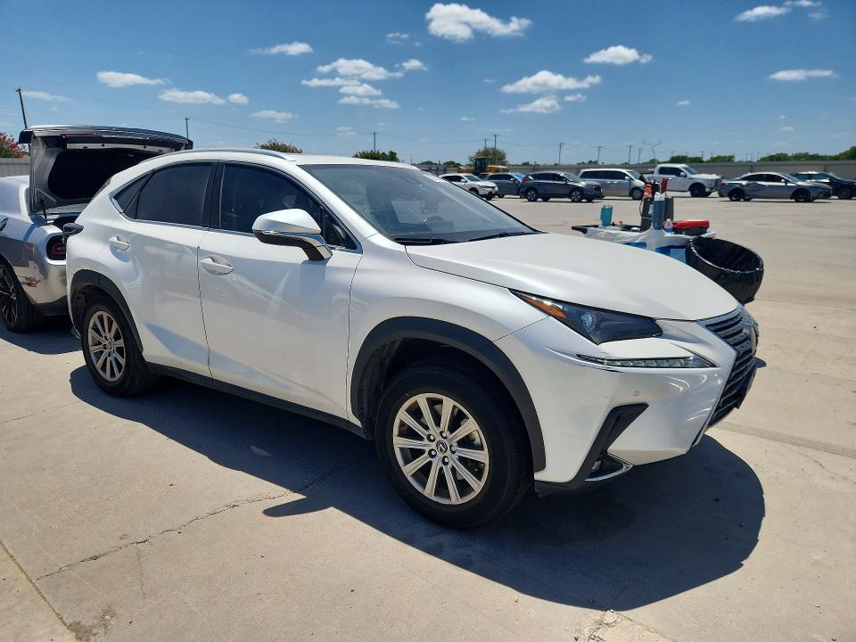 2021 LEXUS NX 300 BASE, фото 4, лот 10904664