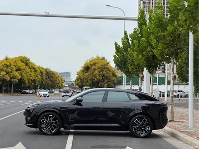 2025 Avatr 11 Facelift Max Range Extender, фото 4, лот 10402823