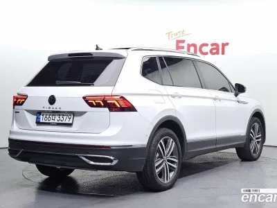 2023 Volkswagen Tiguan 2.0 TSI Prestige, фото 2, лот 10113963