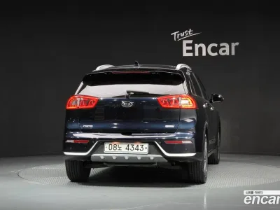 2017 Kia Niro Noblesse, фото 4, лот 11187126