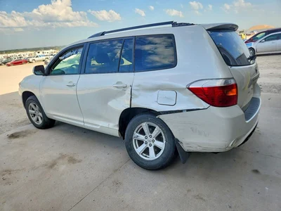 2010 TOYOTA HIGHLANDER MEDIUM, фото 2, лот 10981931