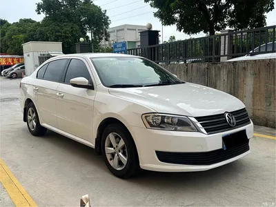 2013 Volkswagen Lavida Facelift Classic 1.6L Automatic Trend, фото 3, лот 10261470